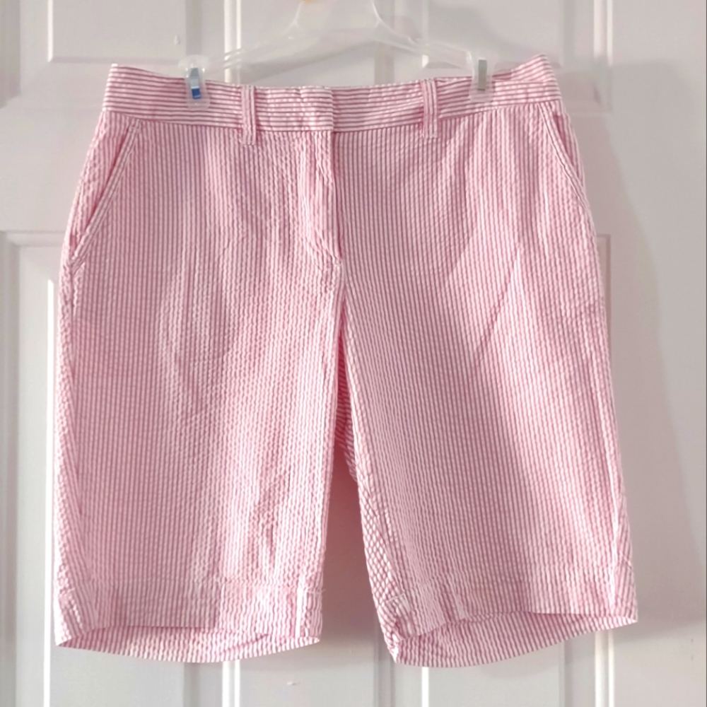 L.L. Bean Pink/White Straight Bermuda. Size 10R